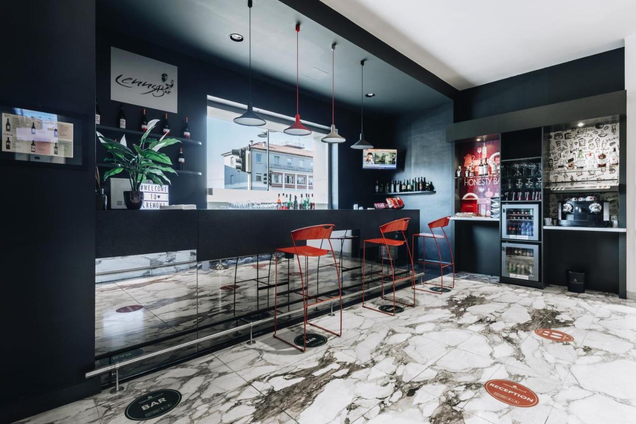 Hotel Continental كريمونا المظهر الخارجي الصورة