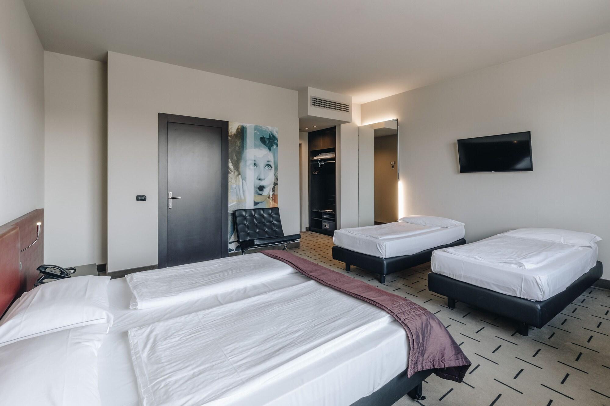 Hotel Continental كريمونا المظهر الخارجي الصورة