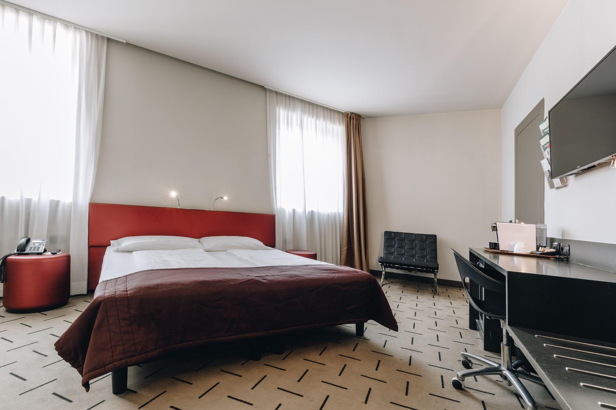 Hotel Continental كريمونا المظهر الخارجي الصورة