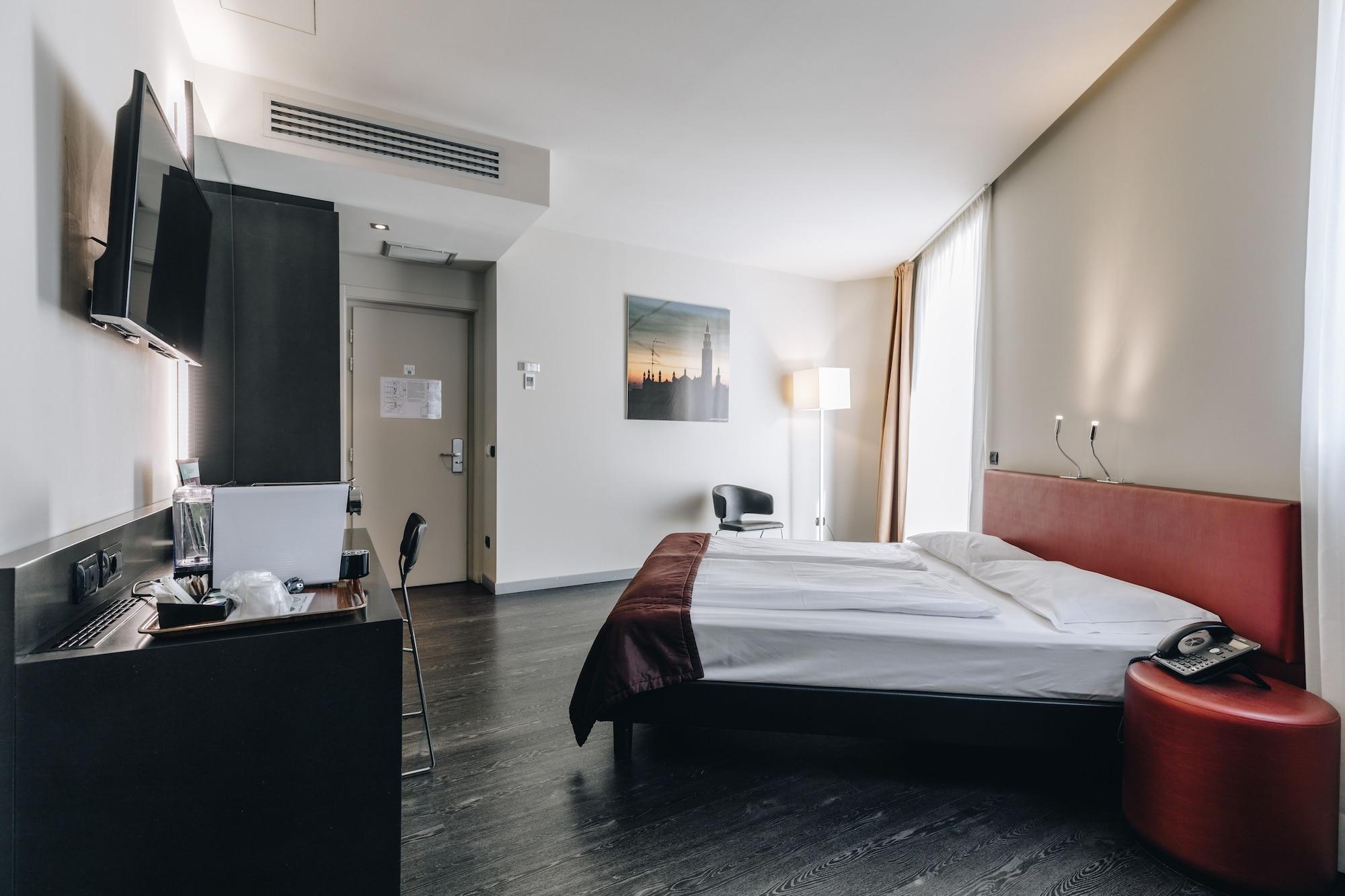 Hotel Continental كريمونا المظهر الخارجي الصورة