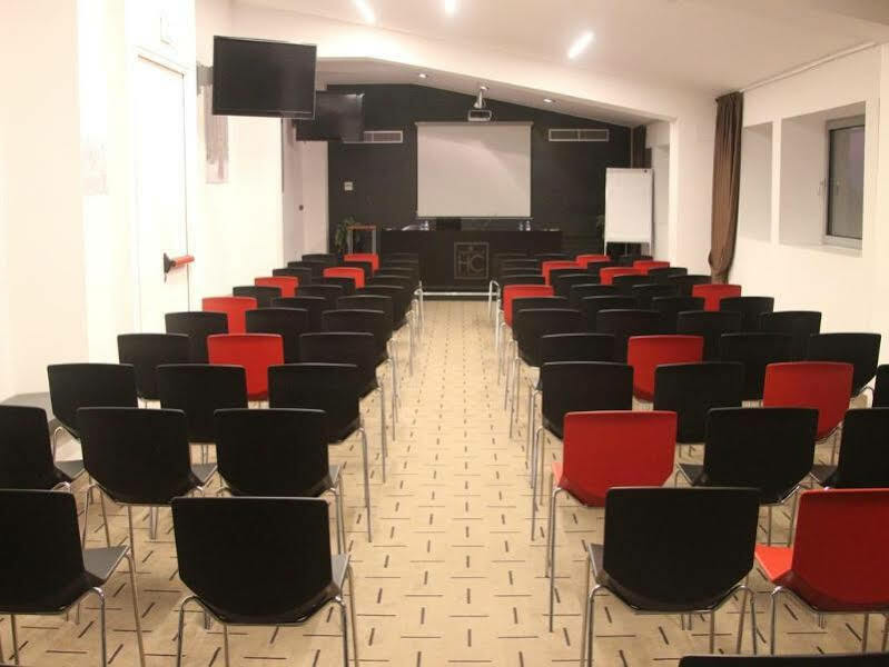 Hotel Continental كريمونا المظهر الخارجي الصورة